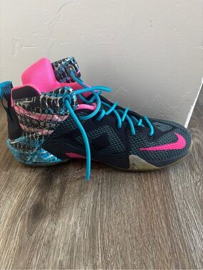 Nike Kids' Black & Teal High-Top Basketball Shoes with Pink Accents. LeBron shoe